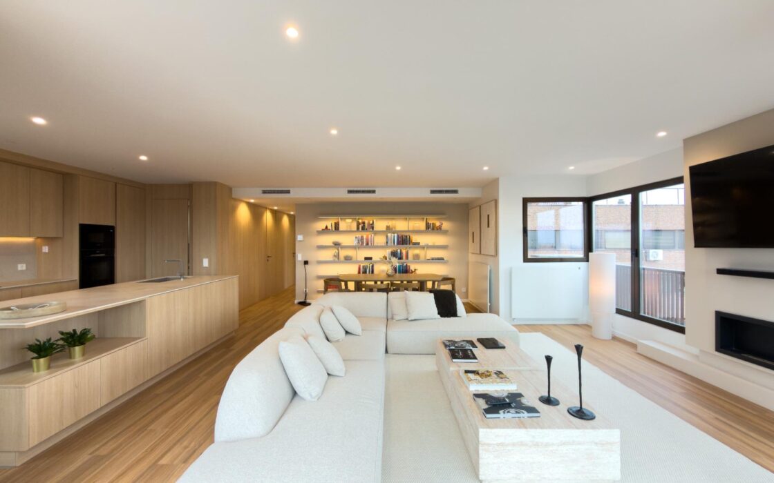 Дизайнерская квартира с террасами в Мадриде 192 кв.м