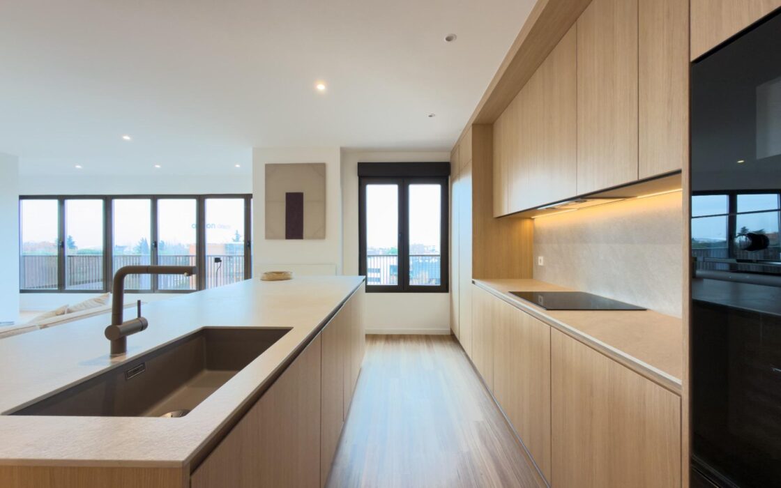 Дизайнерская квартира с террасами в Мадриде 192 кв.м