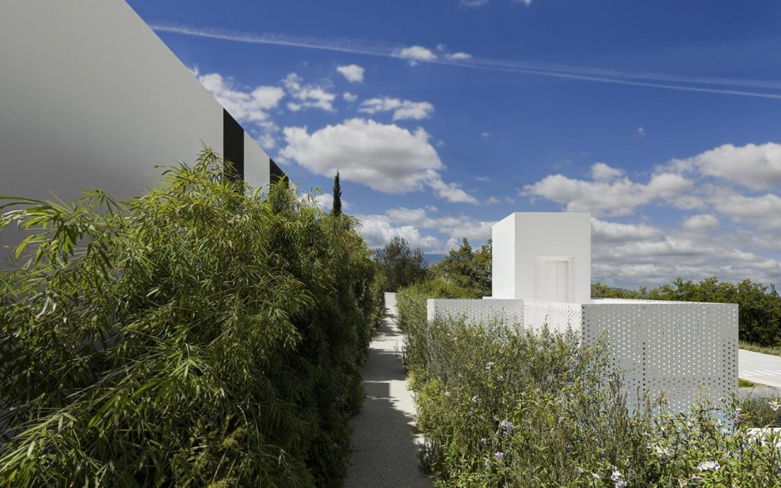 Новая вилла в Альфаз-дель-Пи 80 кв.м с бассейном