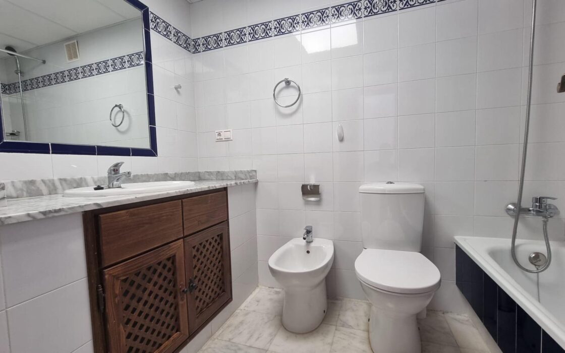 Апартамент в Торревьехе 70 кв.м с видом на море