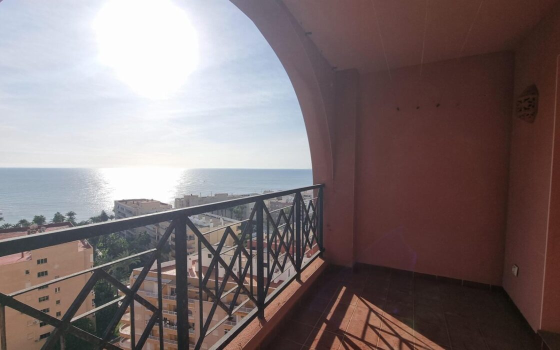 Апартамент в Торревьехе 70 кв.м с видом на море