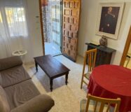 Дуплекс в Торревьехе 72 кв.м с террасой и бассейном