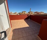 Дуплекс в Торревьехе 72 кв.м с террасой и бассейном