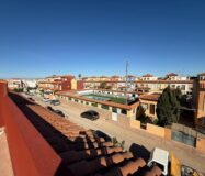 Дуплекс в Торревьехе 72 кв.м с террасой и бассейном