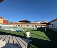 Дуплекс в Торревьехе 72 кв.м с террасой и бассейном