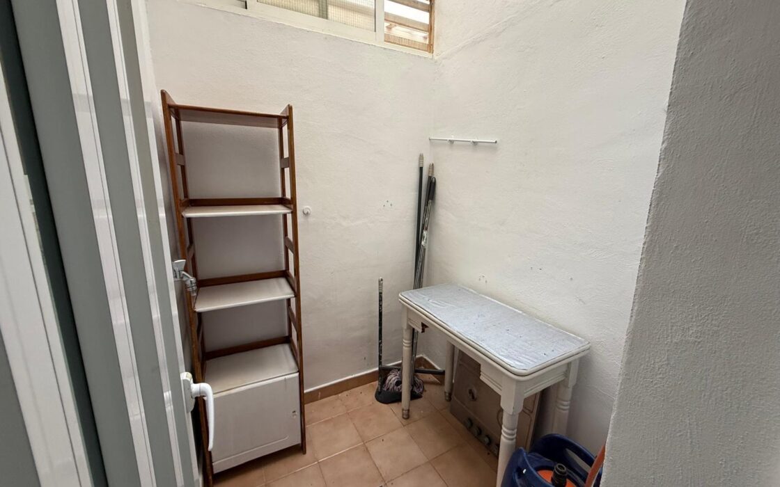 Дуплекс в Торревьехе 72 кв.м с террасой и бассейном