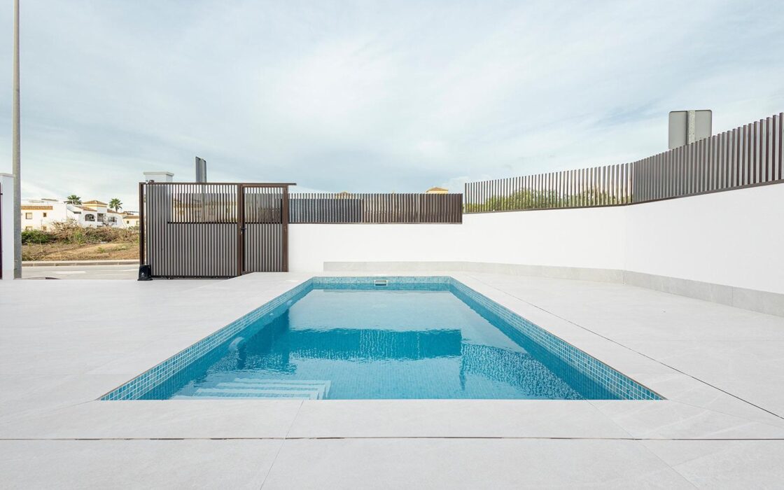 Виллы Casa Azahar в Ориуэле с террасой и бассейном 138 кв.м