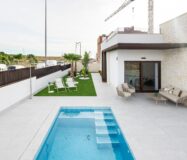 Виллы Casa Azahar в Ориуэле с террасой и бассейном 138 кв.м