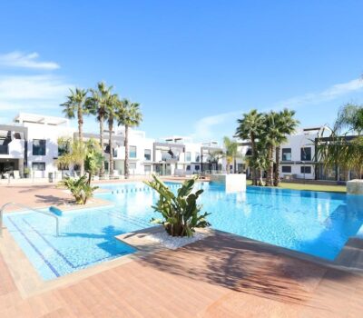 Бунгало в Ориуэла Коста 77 кв.м у моря с террасой