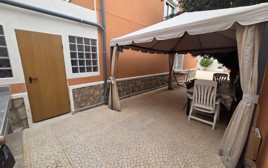 Таунхаус в Сьюдад Кесада 169 кв.м с бассейном и паркингом