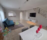 Таунхаус в Сьюдад Кесада 169 кв.м с бассейном и паркингом