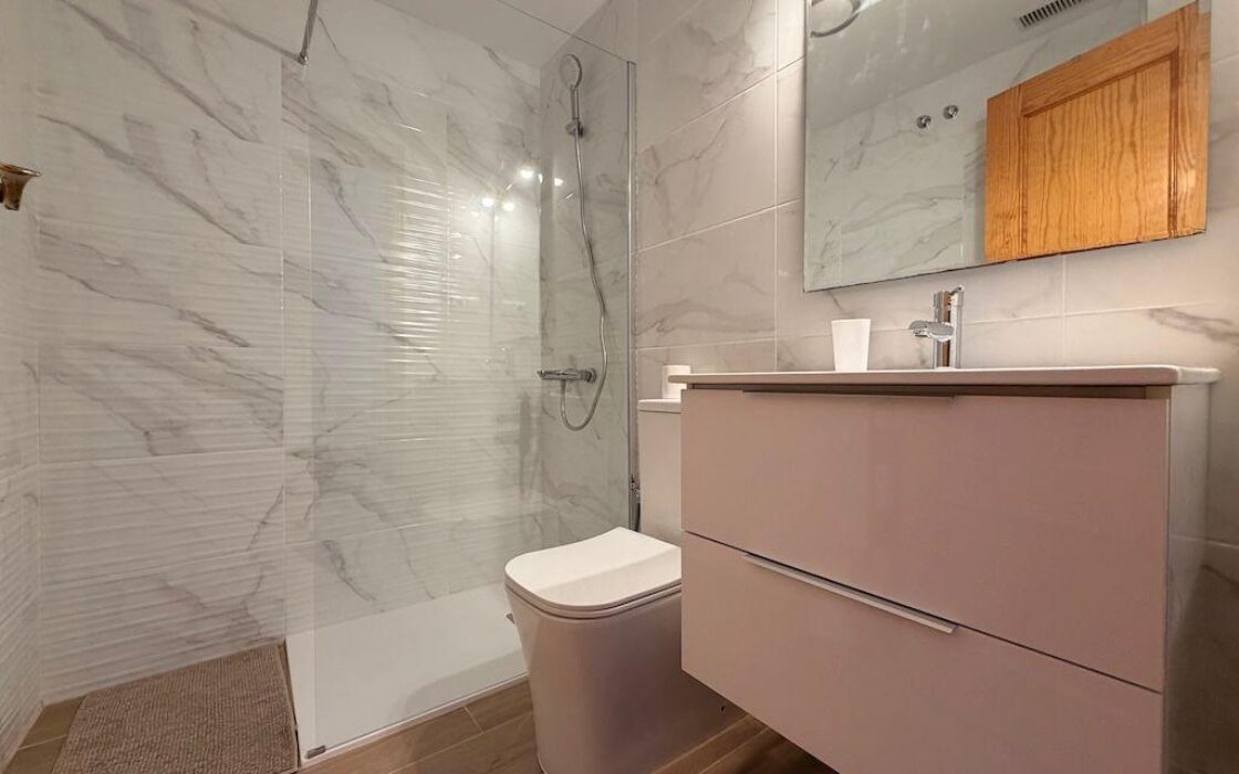 Бунгало 49 кв.м с террасой в Ориуэла Коста