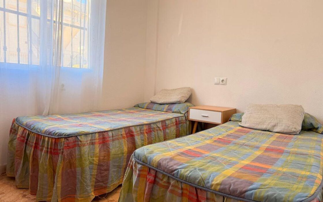 Бунгало 49 кв.м с террасой в Ориуэла Коста