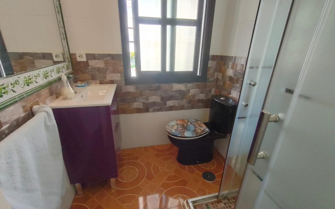 Дом в Ориуэла Коста 209 кв.м с 5 спальнями и бассейном