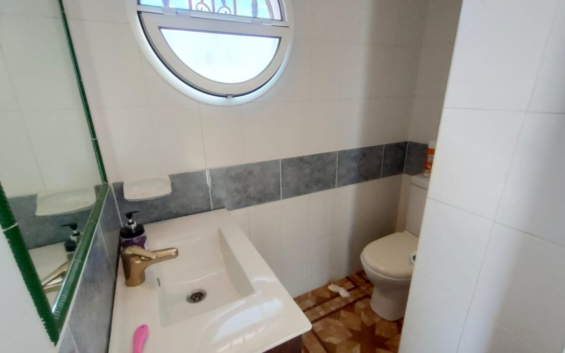 Дом в Ориуэла Коста 209 кв.м с 5 спальнями и бассейном