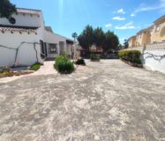 Дом в Ориуэла Коста 209 кв.м с 5 спальнями и бассейном