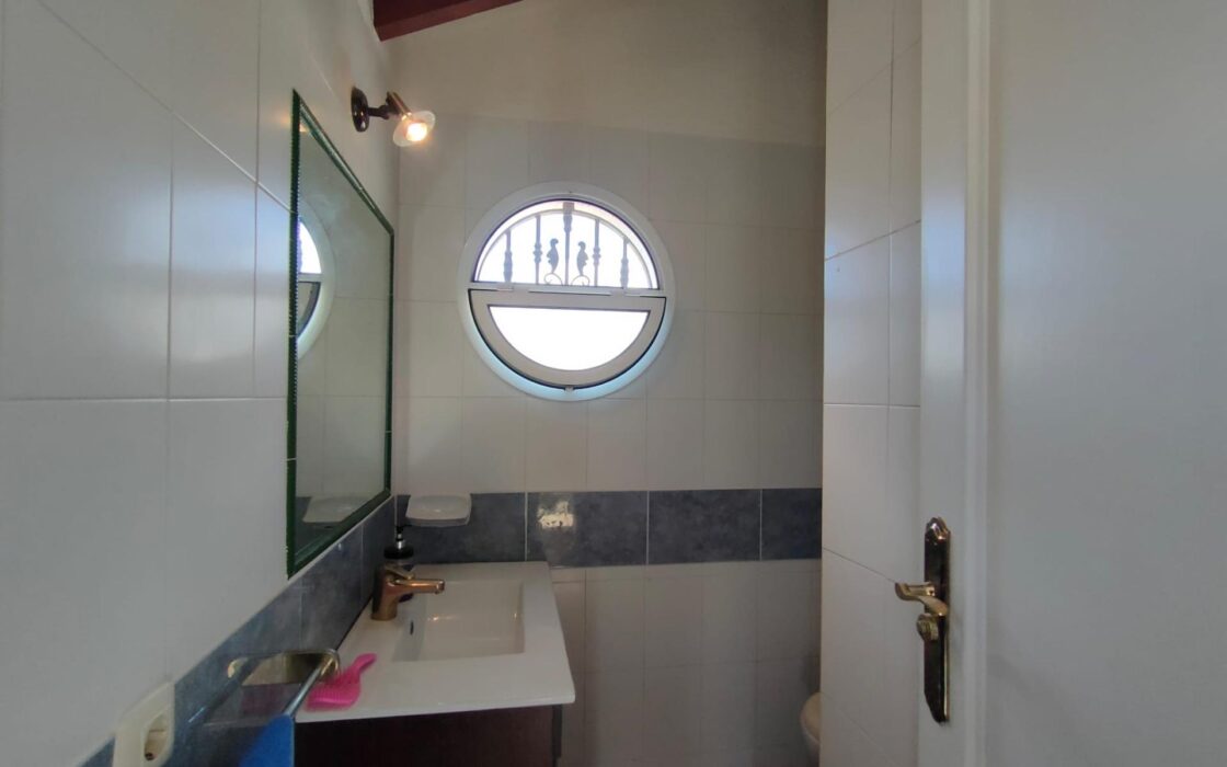 Дом в Ориуэла Коста 209 кв.м с 5 спальнями и бассейном