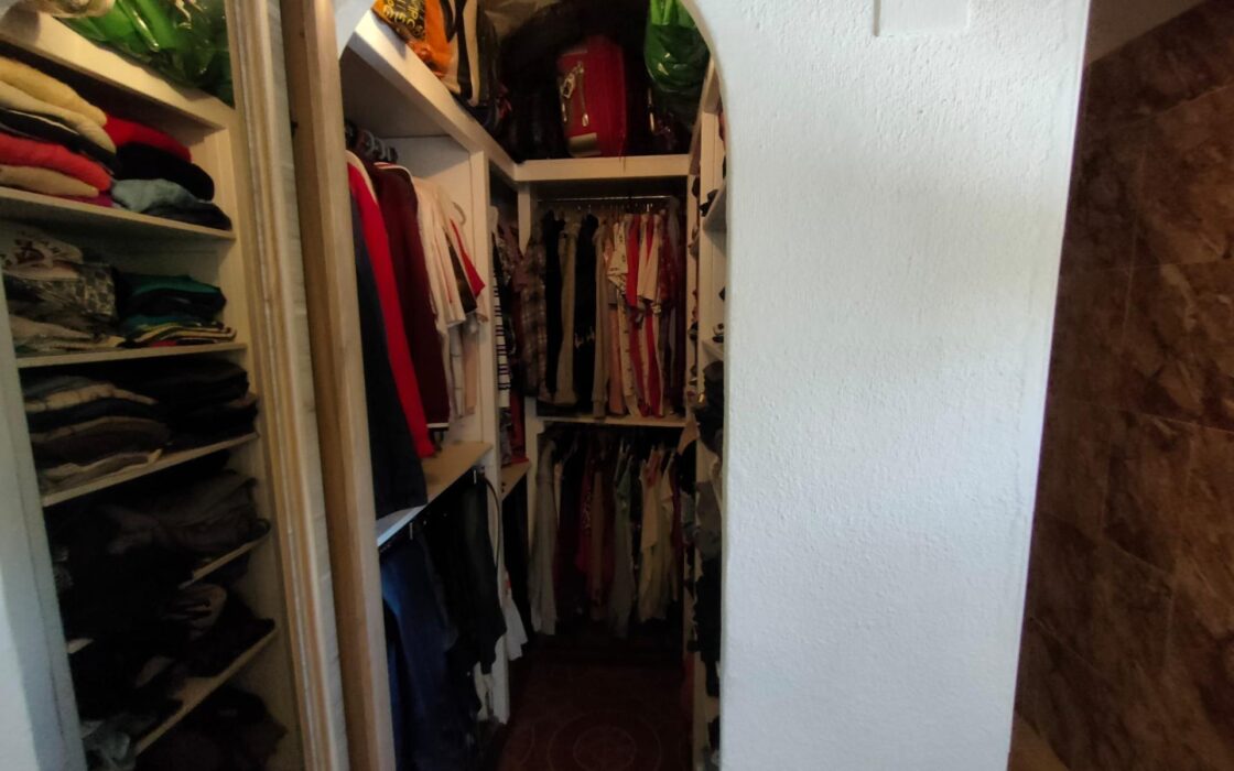 Дом в Ориуэла Коста 209 кв.м с 5 спальнями и бассейном