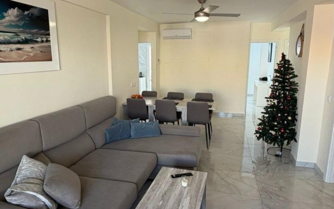 Апартаменты 107 кв.м в Торревьехе 150 м до моря