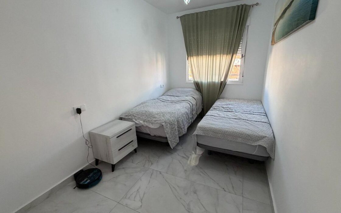 Апартаменты 107 кв.м в Торревьехе 150 м до моря