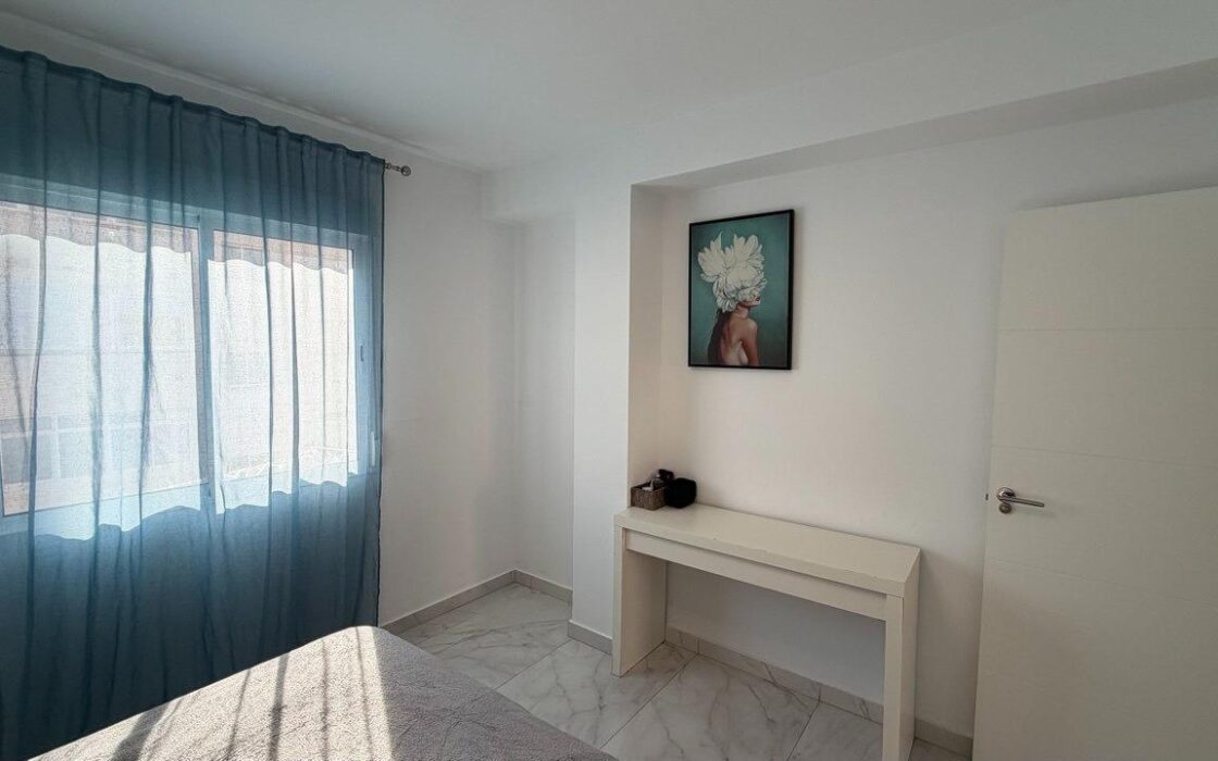 Апартаменты 107 кв.м в Торревьехе 150 м до моря