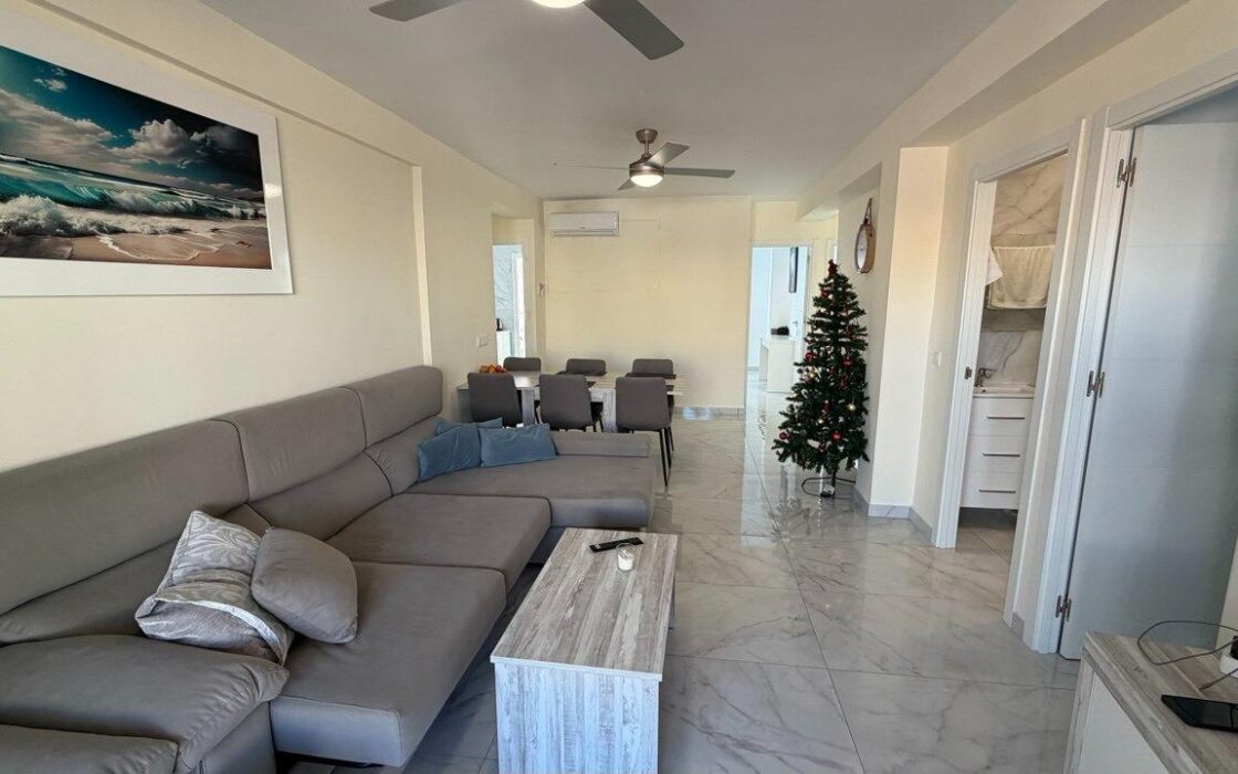 Апартаменты 107 кв.м в Торревьехе 150 м до моря