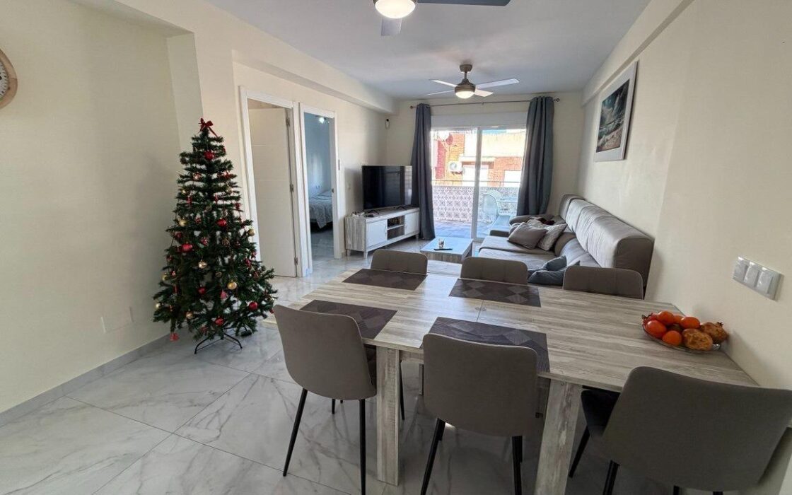 Апартаменты 107 кв.м в Торревьехе 150 м до моря