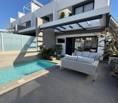 Вилла в Ориуэла Коста 152 кв.м с террасой в 4 км от моря