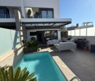 Вилла в Ориуэла Коста 152 кв.м с террасой в 4 км от моря