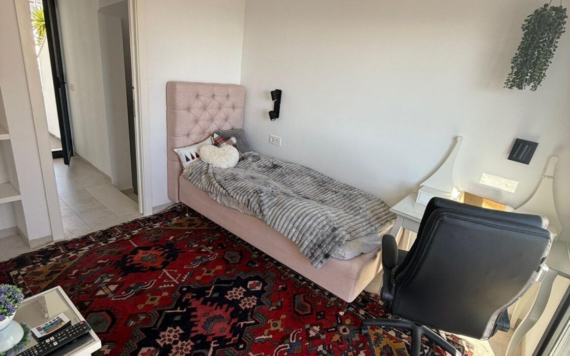 Вилла в Ориуэла Коста 152 кв.м с террасой в 4 км от моря