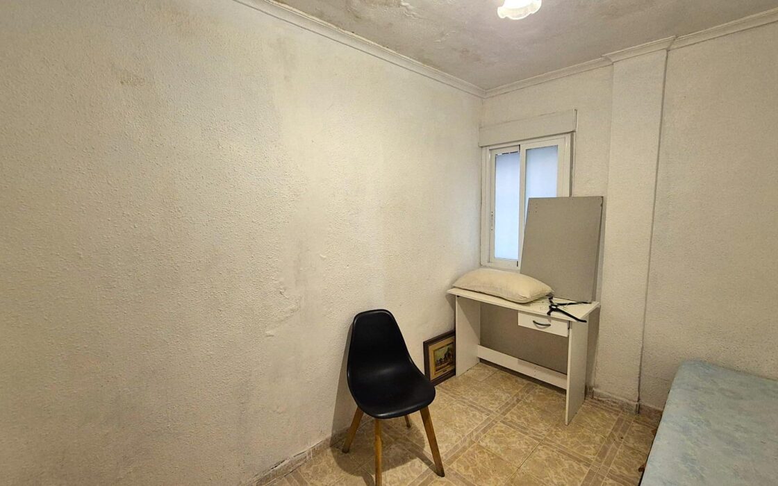 Апартаменты в Аликанте 76 кв.м с террасой у моря