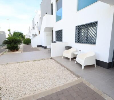 Бунгало 3 комнаты в Ориуэла Коста с террасой у моря