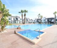 Бунгало 3 комнаты в Ориуэла Коста с террасой у моря