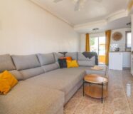 Бунгало в Ориуэла Коста 64 кв.м с балконом 12 км до моря