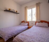 Бунгало в Ориуэла Коста 64 кв.м с балконом 12 км до моря