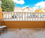 Бунгало в Ориуэла Коста 64 кв.м с балконом 12 км до моря