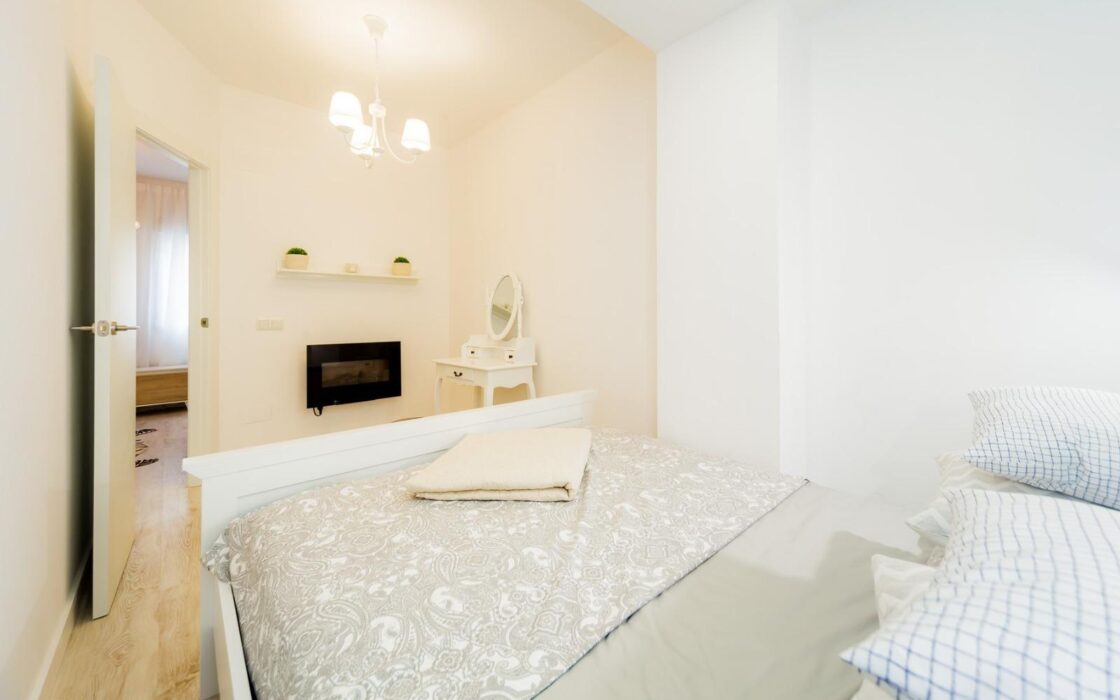 Апартаменты 66 кв.м с террасой 200 м от моря в Торревьехе