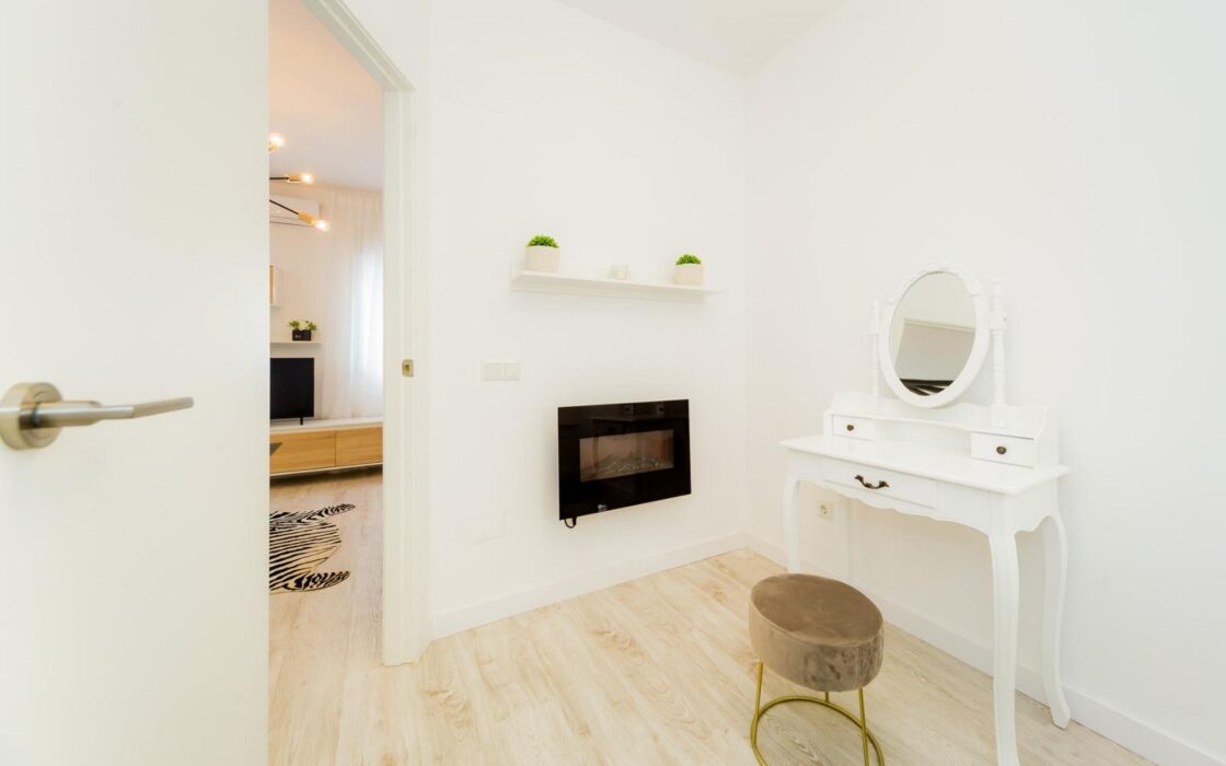 Апартаменты 66 кв.м с террасой 200 м от моря в Торревьехе