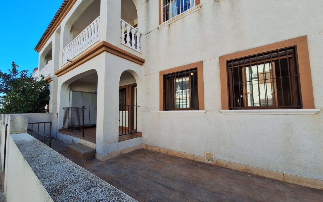 Уютное бунгало в Дая Вьеха с террасой и общим бассейном