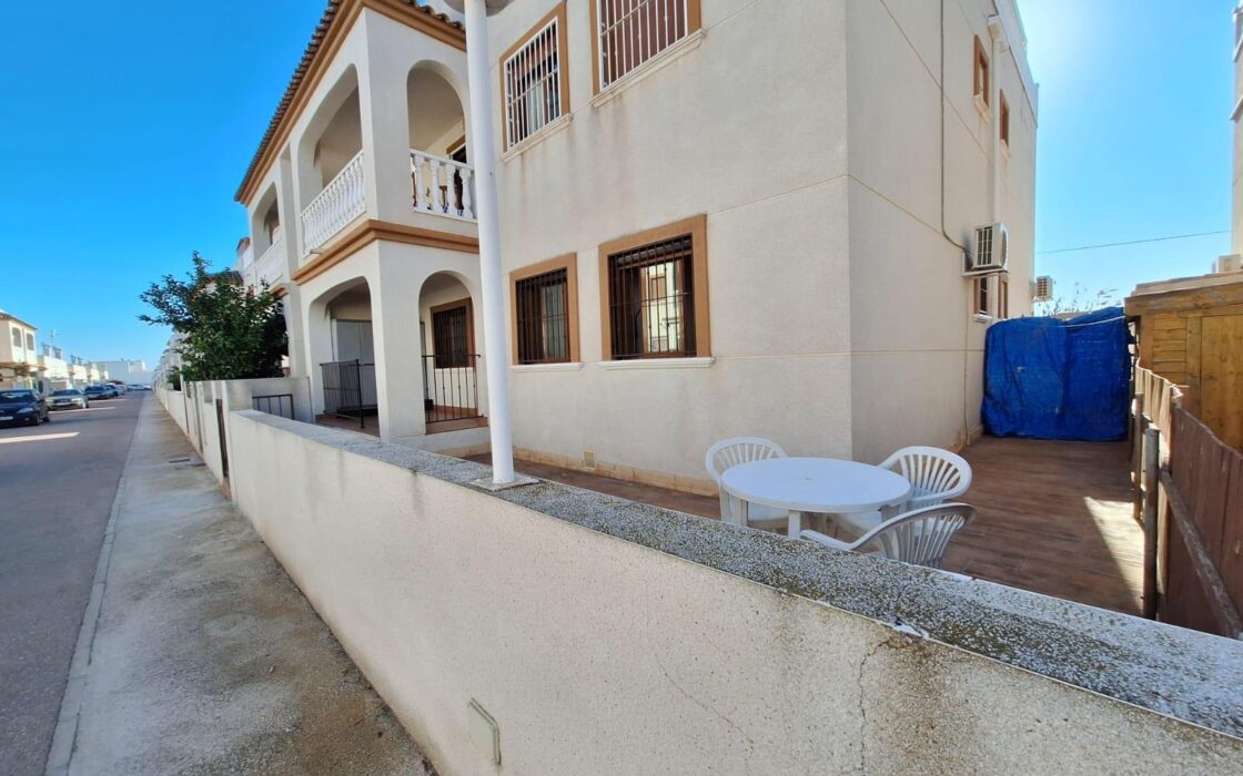 Уютное бунгало в Дая Вьеха с террасой и общим бассейном