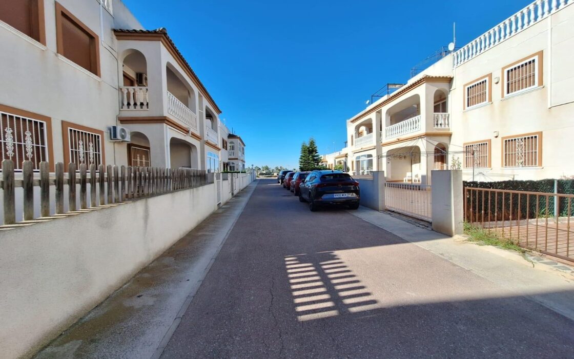 Уютное бунгало в Дая Вьеха с террасой и общим бассейном