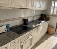 Дом в Дайя Нуэва 4 комнаты с бассейном и террасой