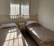 Дом в Дайя Нуэва 4 комнаты с бассейном и террасой