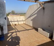 Дом в Дайя Нуэва 4 комнаты с бассейном и террасой