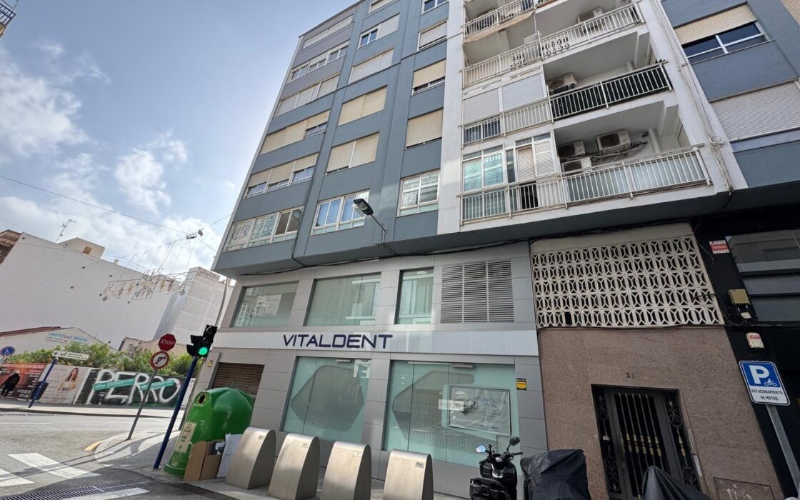 Квартира с видом на море в Торревьехе, 100 кв.м, 3 спальни