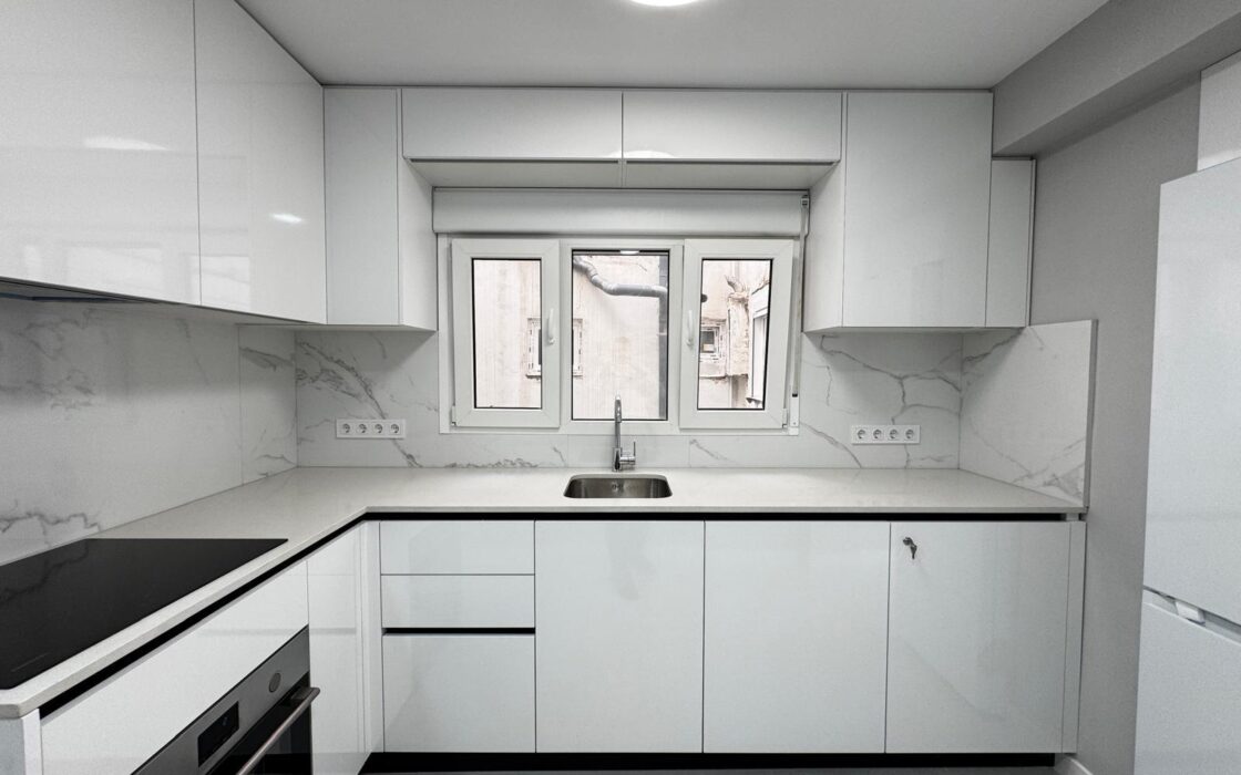 Квартира с видом на море в Торревьехе, 100 кв.м, 3 спальни