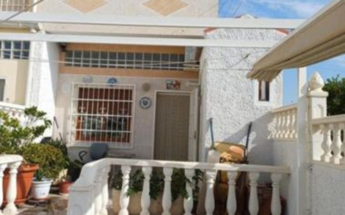 Дом в Торревьехе 3 комнаты с видом у моря