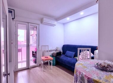 Апартамент в Мадриде, 65 кв.м, терраса, 4 комнаты