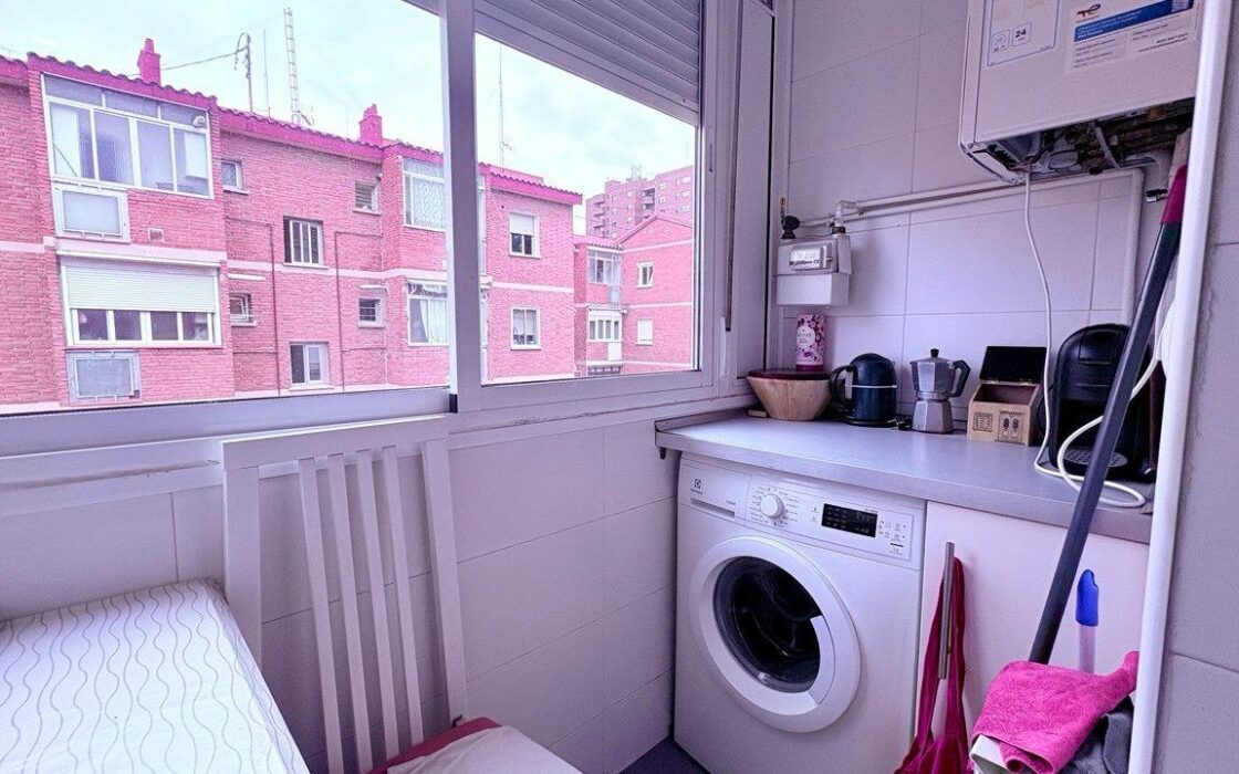 Апартамент в Мадриде, 65 кв.м, терраса, 4 комнаты