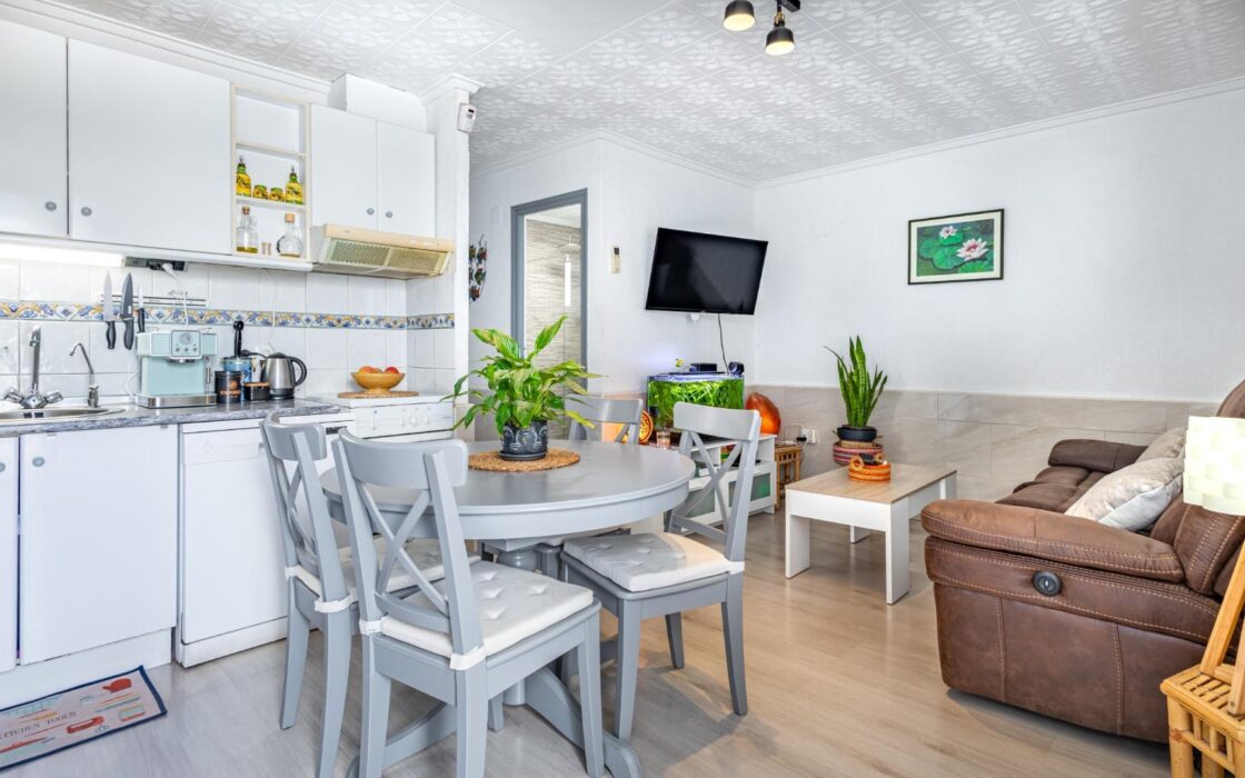 Бунгало в Торревьехе 53 кв.м, 2 спальни, 5 км до моря